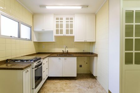 Apartamento à venda com 105m², 3 quartos e 1 vaga Apartamento à venda com 105m², 3 quartos e 1 vagaCozinha