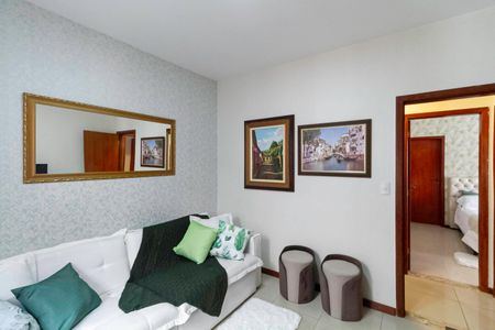 Casa à venda com 208m², 4 quartos e 2 vagasQuarto 1