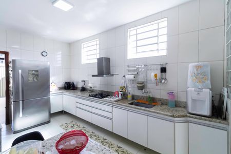 Casa à venda com 208m², 4 quartos e 2 vagasCozinha