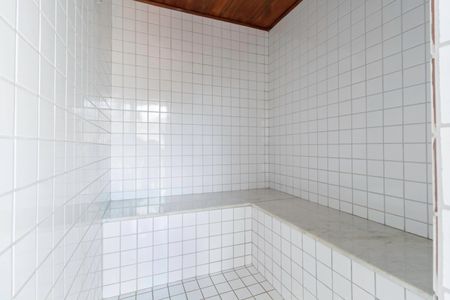 Casa à venda com 208m², 4 quartos e 2 vagasSauna