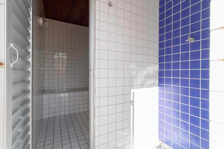 Casa à venda com 208m², 4 quartos e 2 vagasSauna