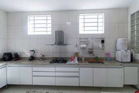 Casa à venda com 208m², 4 quartos e 2 vagasCozinha