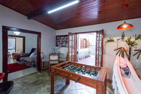 Casa à venda com 208m², 4 quartos e 2 vagasSala 3