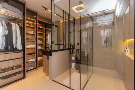 Apartamento à venda com 78m², 1 quarto e 2 vagasBanheiro da Suíte