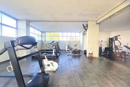 Apartamento à venda com 55m², 2 quartos e 1 vaga Apartamento à venda com 55m², 2 quartos e 1 vagaÁrea comum - Academia