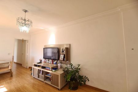Apartamento à venda com 55m², 2 quartos e 1 vaga Apartamento à venda com 55m², 2 quartos e 1 vagaSala