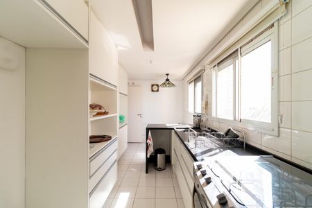 Apartamento à venda com 157m², 3 quartos e 2 vagasCozinha