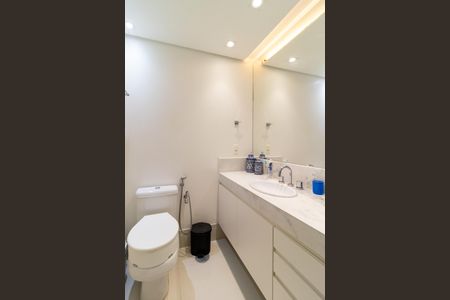 Apartamento à venda com 157m², 3 quartos e 2 vagasBanheiro da Suíte