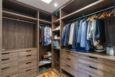 Apartamento à venda com 157m², 3 quartos e 2 vagasCloset da suíte