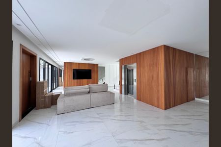 Casa de condomínio à venda com 600m², 4 quartos e 3 vagasSala