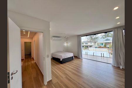 Casa de condomínio à venda com 600m², 4 quartos e 3 vagasSuíte 1 Master