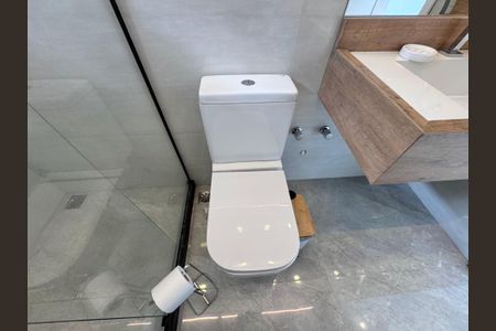 Casa de condomínio à venda com 600m², 4 quartos e 3 vagasBanheiro Social