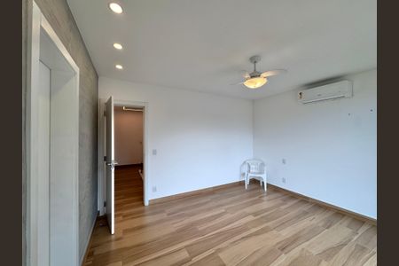 Casa de condomínio à venda com 600m², 4 quartos e 3 vagasSuíte 4