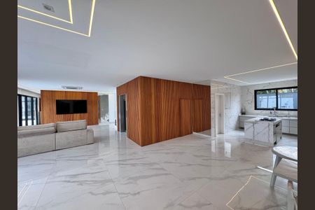 Casa de condomínio à venda com 600m², 4 quartos e 3 vagasSala