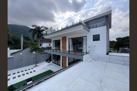 Casa de condomínio à venda com 600m², 4 quartos e 3 vagasÁrea comum