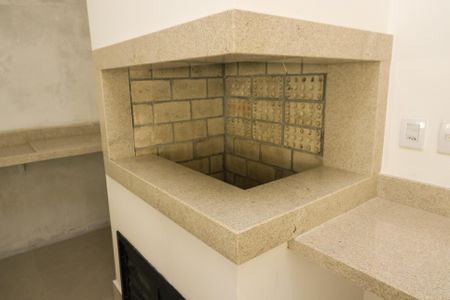 Casa de condomínio à venda com 216m², 3 quartos e 4 vagasChurrasqueira