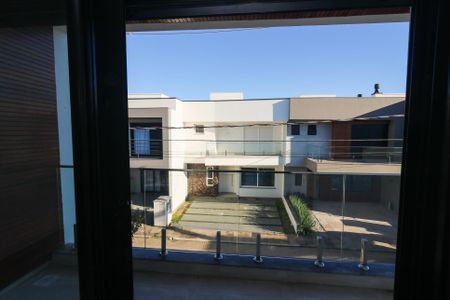 Casa de condomínio à venda com 216m², 3 quartos e 4 vagasVista da Suíte 1