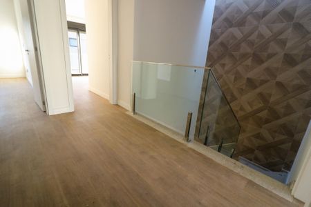 Casa de condomínio à venda com 216m², 3 quartos e 4 vagasHall