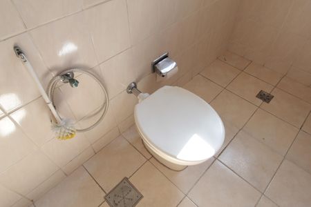 Casa para alugar com 103m², 2 quartos e 2 vagasBanheiro Social