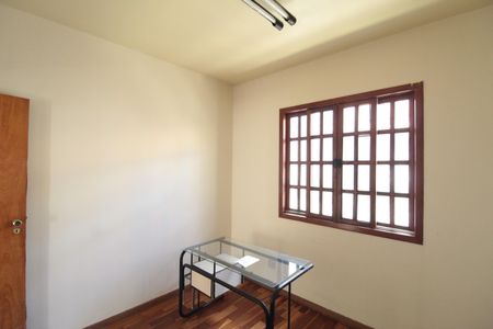 Casa para alugar com 103m², 2 quartos e 2 vagasQuarto 1