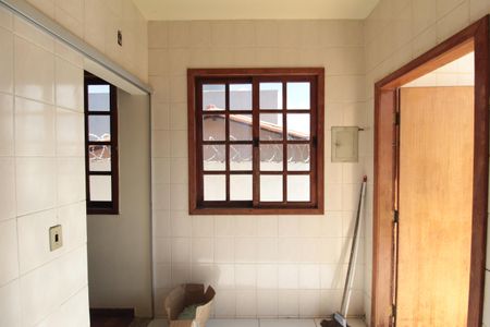 Casa para alugar com 103m², 2 quartos e 2 vagasCozinha