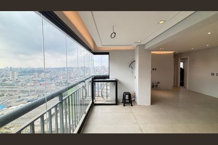 Apartamento à venda com 88m², 2 quartos e 3 vagas Apartamento à venda com 88m², 2 quartos e 3 vagasVaranda