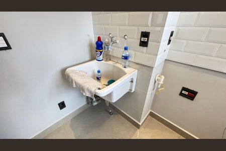 Apartamento à venda com 88m², 2 quartos e 3 vagas Apartamento à venda com 88m², 2 quartos e 3 vagasÁrea de Serviço