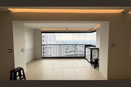 Apartamento à venda com 88m², 2 quartos e 3 vagas Apartamento à venda com 88m², 2 quartos e 3 vagasVaranda