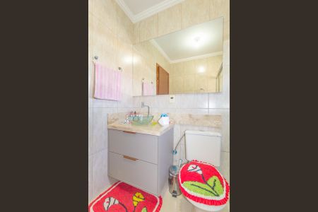 Casa à venda com 220m², 3 quartos e 5 vagasBanheiro Social