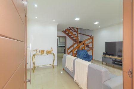 Casa à venda com 220m², 3 quartos e 5 vagasSala