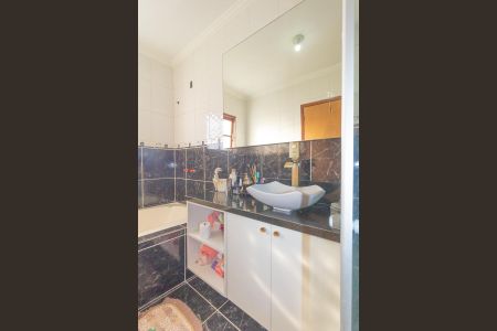 Casa à venda com 220m², 3 quartos e 5 vagasBanheiro da Suíte