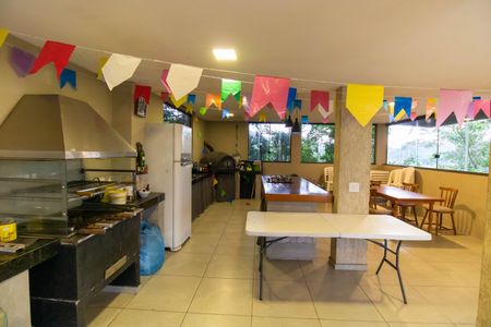 Casa de condomínio à venda com 400m², 5 quartos e 2 vagas Casa de condomínio à venda com 400m², 5 quartos e 2 vagasÁrea externa