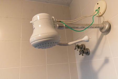 Casa de condomínio à venda com 400m², 5 quartos e 2 vagas Casa de condomínio à venda com 400m², 5 quartos e 2 vagasBanheiro Social