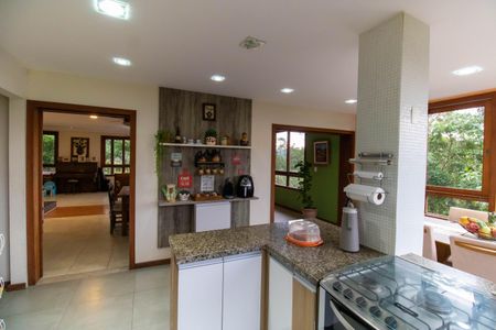 Casa de condomínio à venda com 400m², 5 quartos e 2 vagas Casa de condomínio à venda com 400m², 5 quartos e 2 vagasCozinha