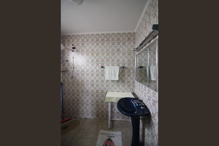 Casa à venda com 218m², 3 quartos e 3 vagasBanheiro Social