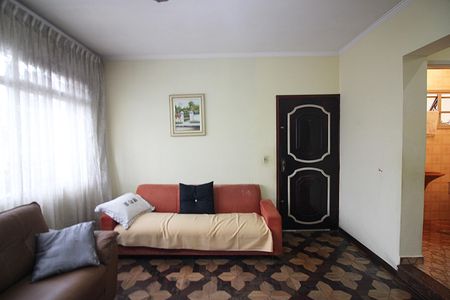 Casa à venda com 218m², 3 quartos e 3 vagasSala