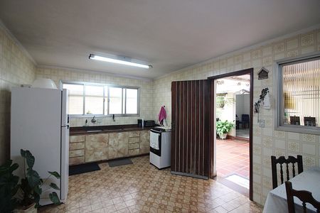 Casa à venda com 218m², 3 quartos e 3 vagasCozinha