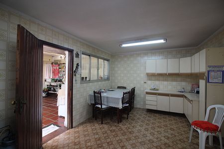 Casa à venda com 218m², 3 quartos e 3 vagasCozinha