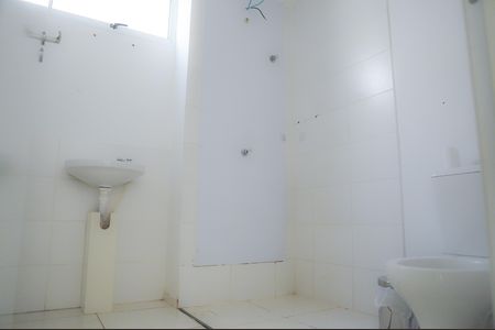 Apartamento para alugar com 44m², 2 quartos e 1 vaga Apartamento para alugar com 44m², 2 quartos e 1 vagaBanheiro
