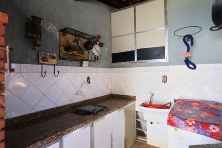 Casa à venda com 400m², 4 quartos e 1 vagaÁrea de Serviço