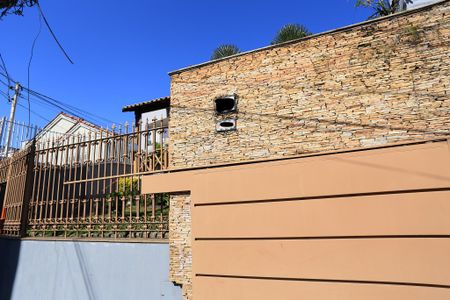 Casa à venda com 400m², 4 quartos e 1 vagaFachada