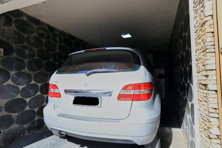 Casa à venda com 400m², 4 quartos e 1 vagaGaragem