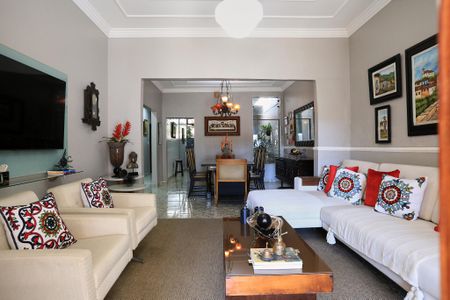 Casa à venda com 400m², 4 quartos e 1 vagaSala