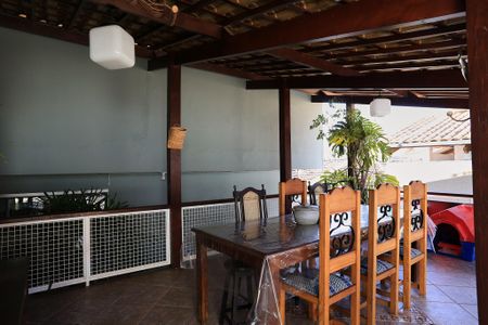 Casa à venda com 400m², 4 quartos e 1 vagaChurrasqueira