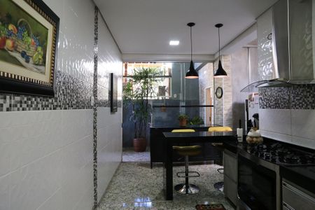 Casa à venda com 400m², 4 quartos e 1 vagaCozinha