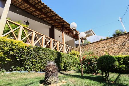 Casa à venda com 400m², 4 quartos e 1 vagaEntrada