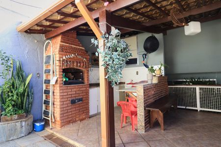 Casa à venda com 400m², 4 quartos e 1 vagaChurrasqueira