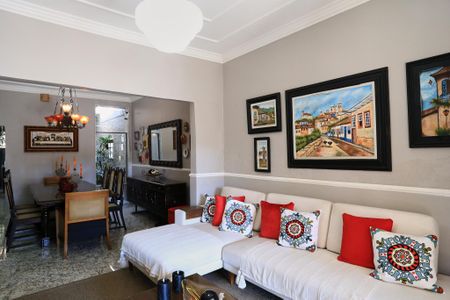 Casa à venda com 400m², 4 quartos e 1 vagaSala