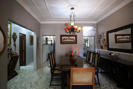 Casa à venda com 400m², 4 quartos e 1 vagaSala de Jantar