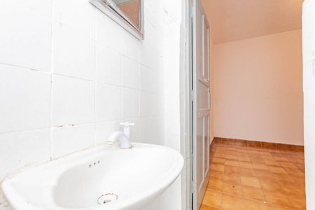 Casa para alugar com 45m², 1 quarto e sem vagaBanheiro